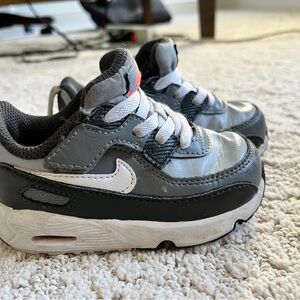 Nike toddler Gray and Black Sneakers